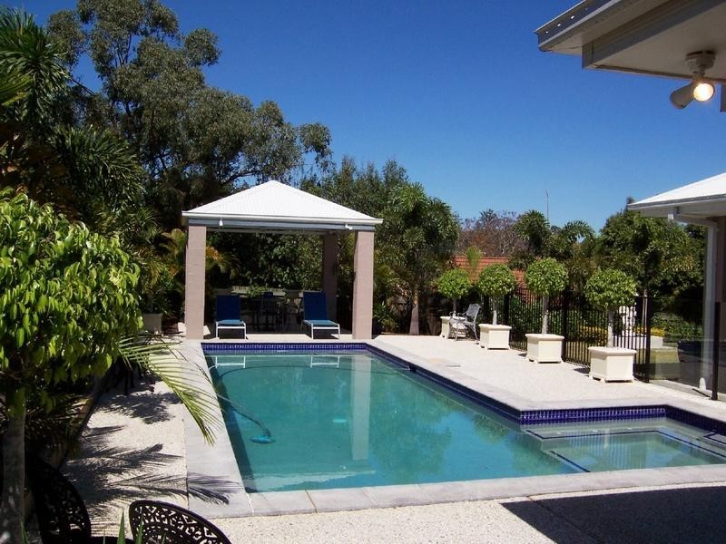 7 Lagoon Cresent, Bellbowrie QLD 4070